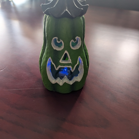 Light up green decorative Halloween pumpkin - Picture 5 of 6